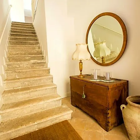 Donna Chiara Bed & Breakfast